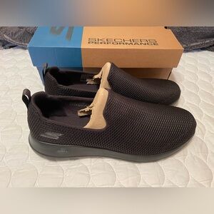 Skechers Go walk for Mens with Maximum Comfort size 13 Mens